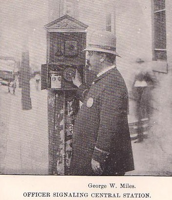 cd call box