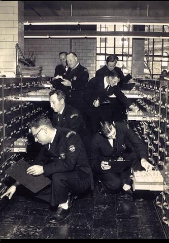officersworkingwithfiles